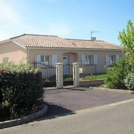 Samatan, 4 Pieces, 6 Personnes - Fr-1-483-91 Holiday home Samatan